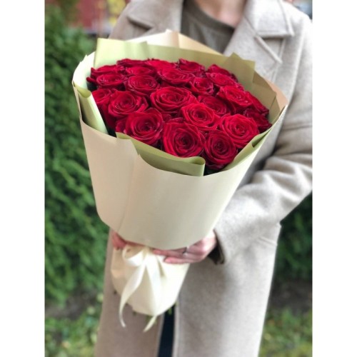 Купить на заказ Букет из 21 красной розы с доставкой в Сарани