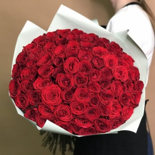 Купить на заказ Букет из 75 красных роз с доставкой в Сарани