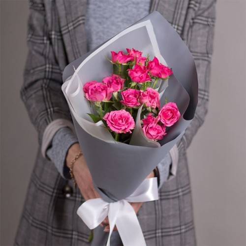 Купить на заказ Букет из 3 кустовых роз с доставкой в Сарани